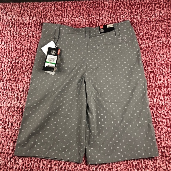 - NWT Boy’s Under Armour Shorts - Picture 11 of 11